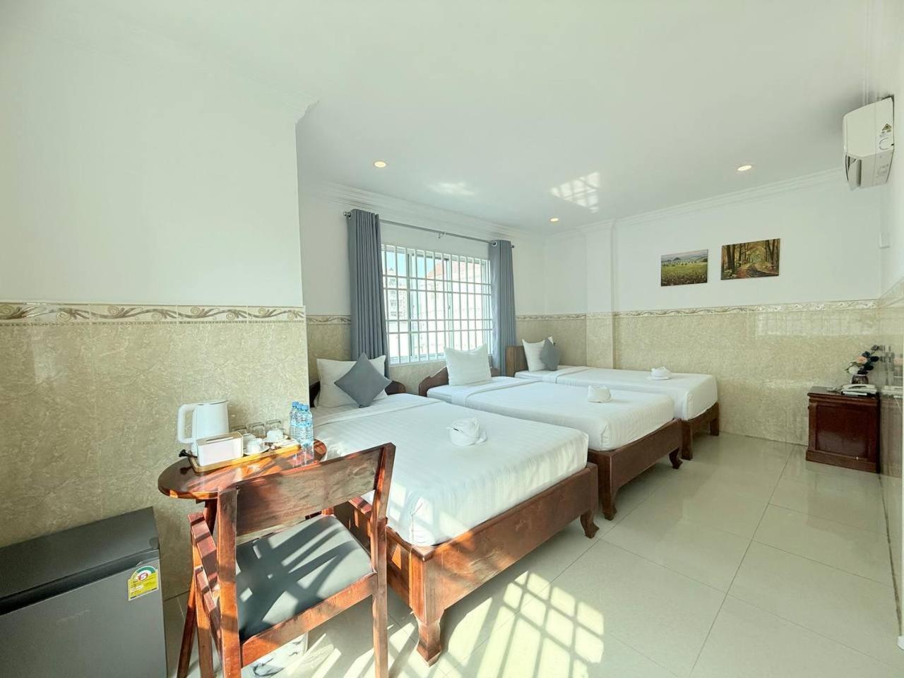 White Corner Hotel Phnom Penh Zewnętrze zdjęcie
